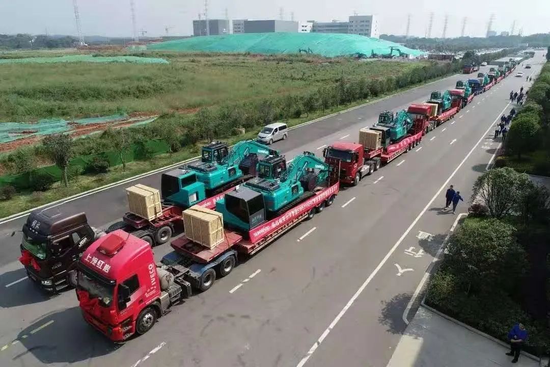 十年两办挖掘机行业年会 米兰网址智能的底气何在