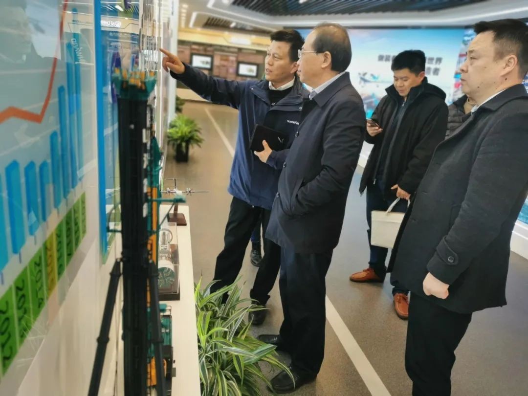 长沙市科技局局长郭塨调研米兰网址智能