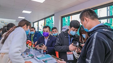 沸腾米兰网址！宝马展收官之日订单破十亿