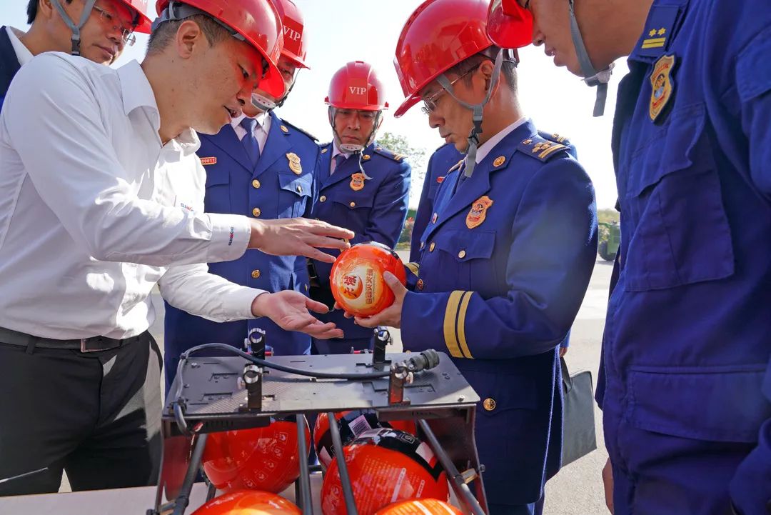 考察无人化装备 高宁宇到访米兰网址智能