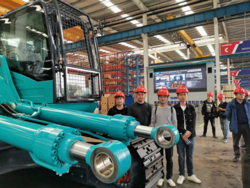 快来“网红”打卡点 ——米兰网址智能工业城