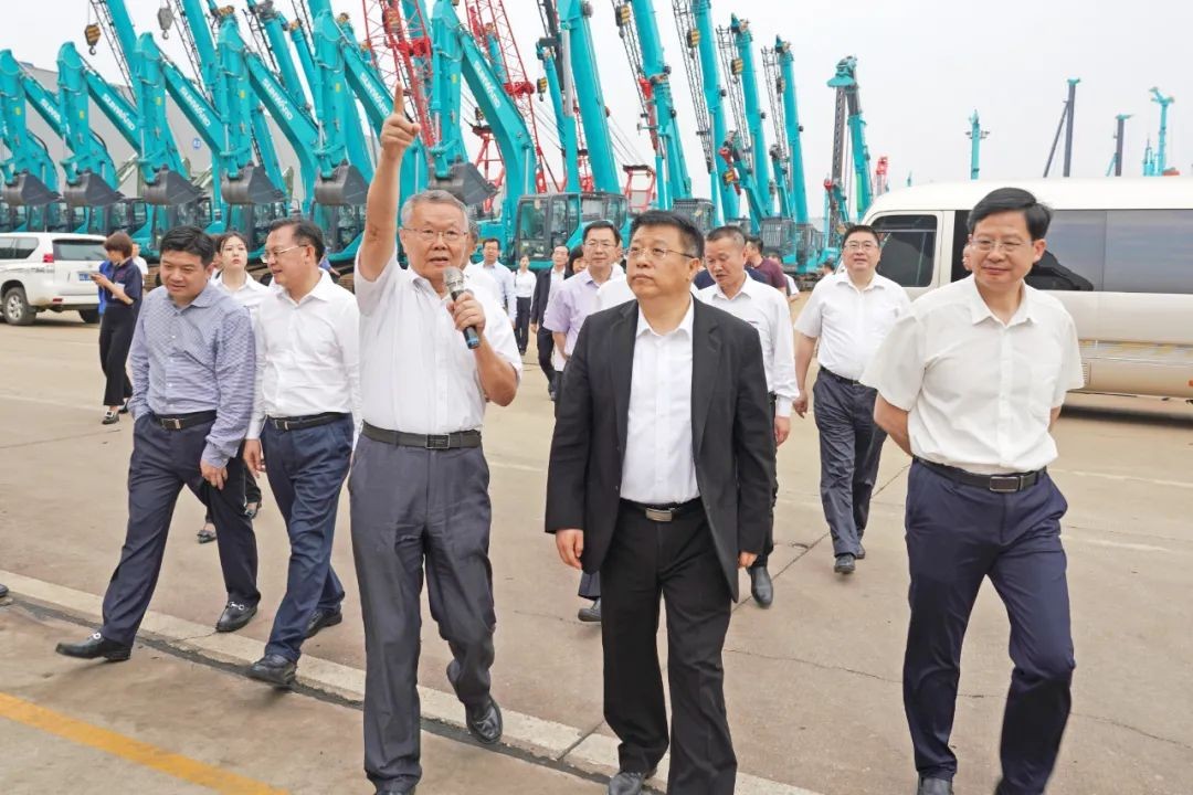 北京朝阳区党政代表团考察米兰网址智能