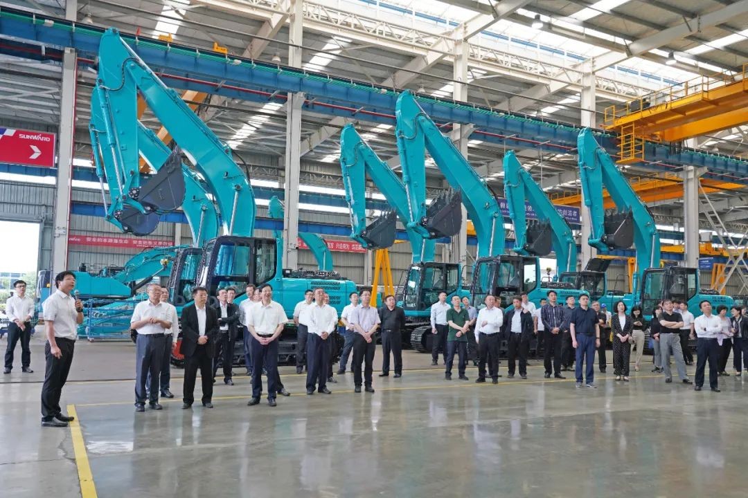 北京朝阳区党政代表团考察米兰网址智能