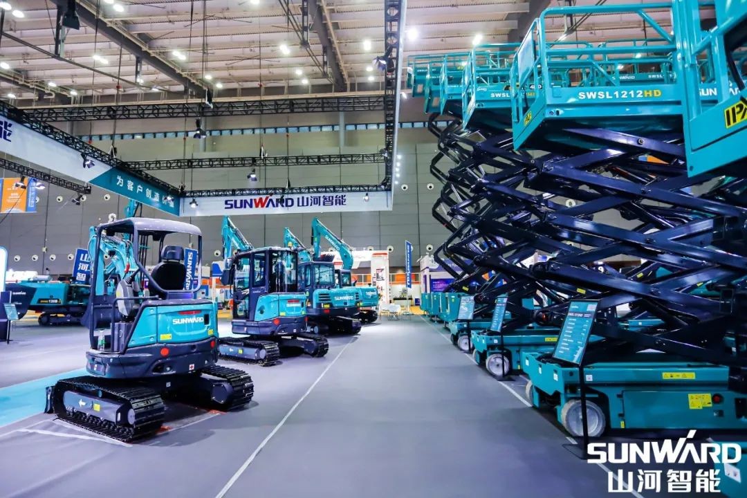 “米兰网址绿”亮相长沙国际工程机械展，50余款产品尽显米兰网址智能创新实力