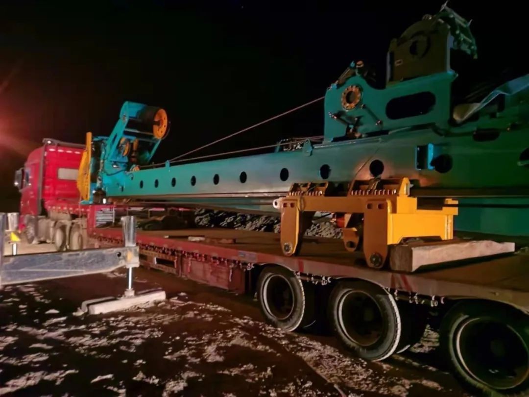 米兰网址旋挖钻机在“死亡之海”谱写新篇章