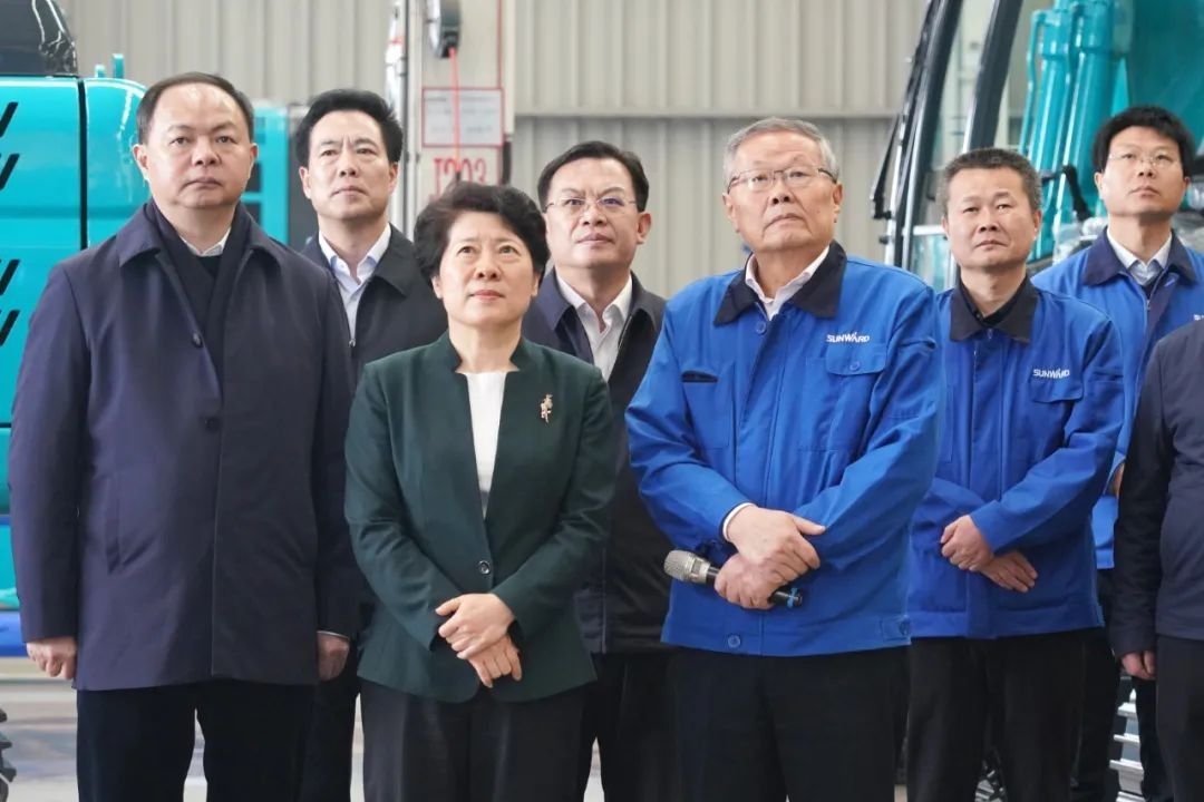 吴桂英调研米兰网址智能