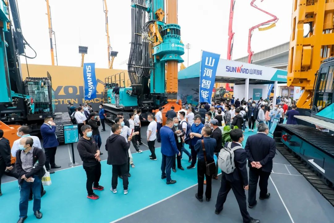 “爆品”出击！米兰网址智能客户交流会签约超8亿元