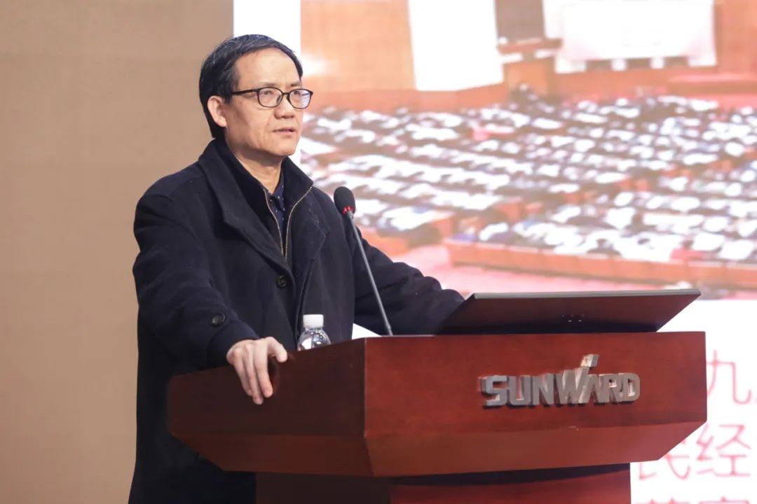 米兰网址智能中高层干部晚间集中“充电”