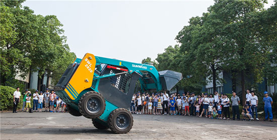 这个夏天，亲子玩转米兰网址智能“三栖”装备
