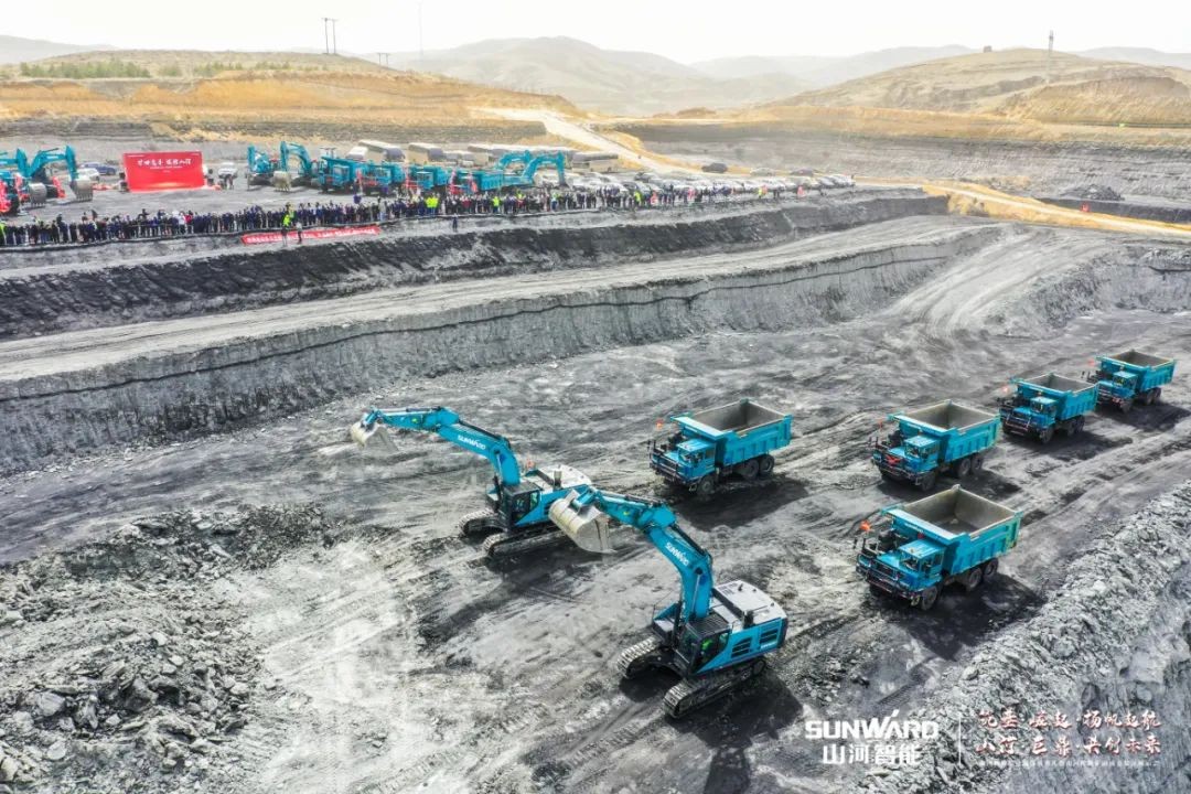 “矿”世高手，齐聚米兰网址智能挖掘机操作手挑战赛