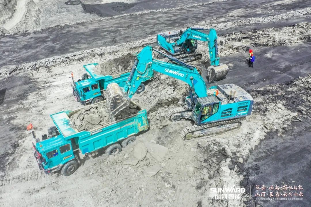 “矿”世高手，齐聚米兰网址智能挖掘机操作手挑战赛