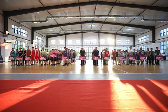 以球为媒，首届“米兰网址杯”篮球邀请赛架起政企连心桥