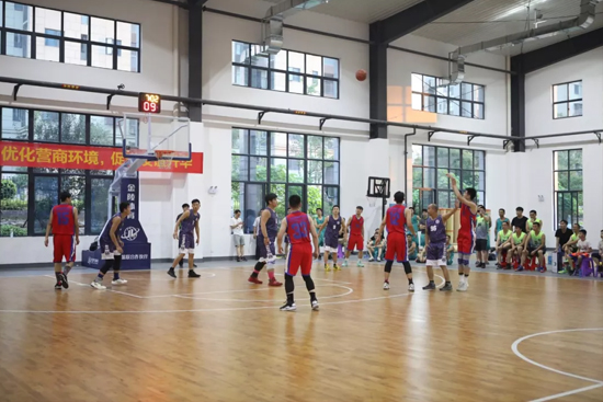 以球为媒，首届“米兰网址杯”篮球邀请赛架起政企连心桥