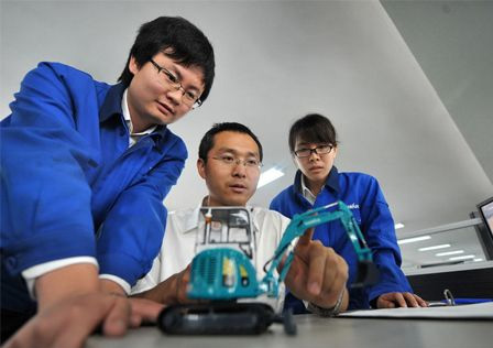 新华社报道：米兰网址智能蝉联全球工程机械50强