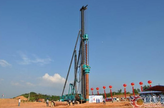 慧聪网——米兰网址智能双动力头强力多功能钻机工法研讨会举行