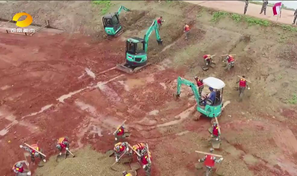 米兰网址智能装备“抗洪抢险”扬威名