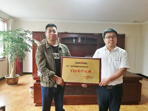 8年购买12台！米兰网址智能旋挖钻陪他走向全国