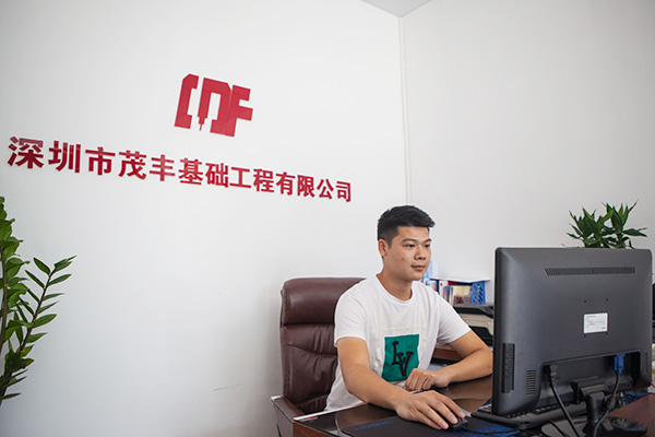 我叫阿忠，忠于事业，也忠于米兰网址智能旋挖钻机