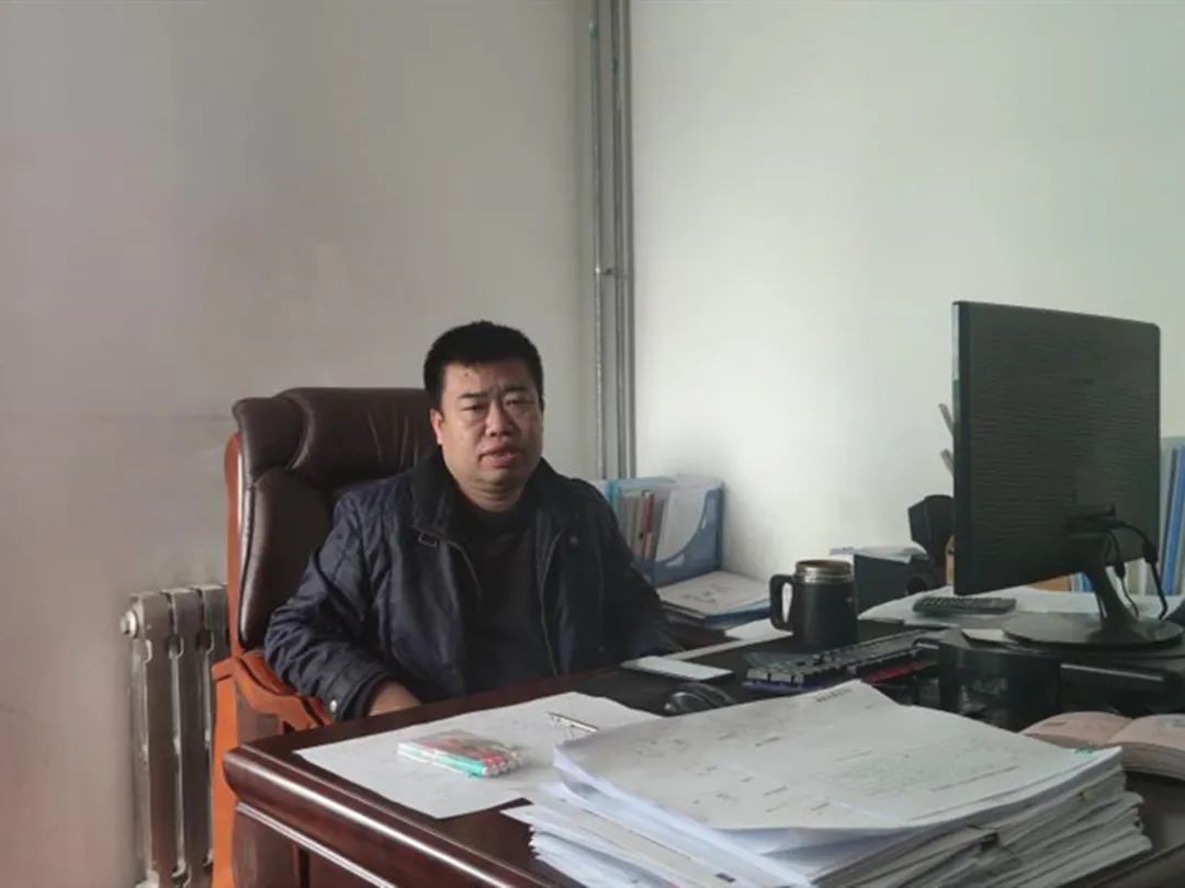 金戈铁马工程路 风雨无阻选米兰网址