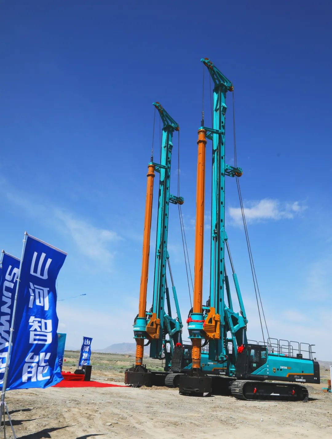 米兰网址智能产品交付中国能建葛洲坝集团，助力建设大美新疆