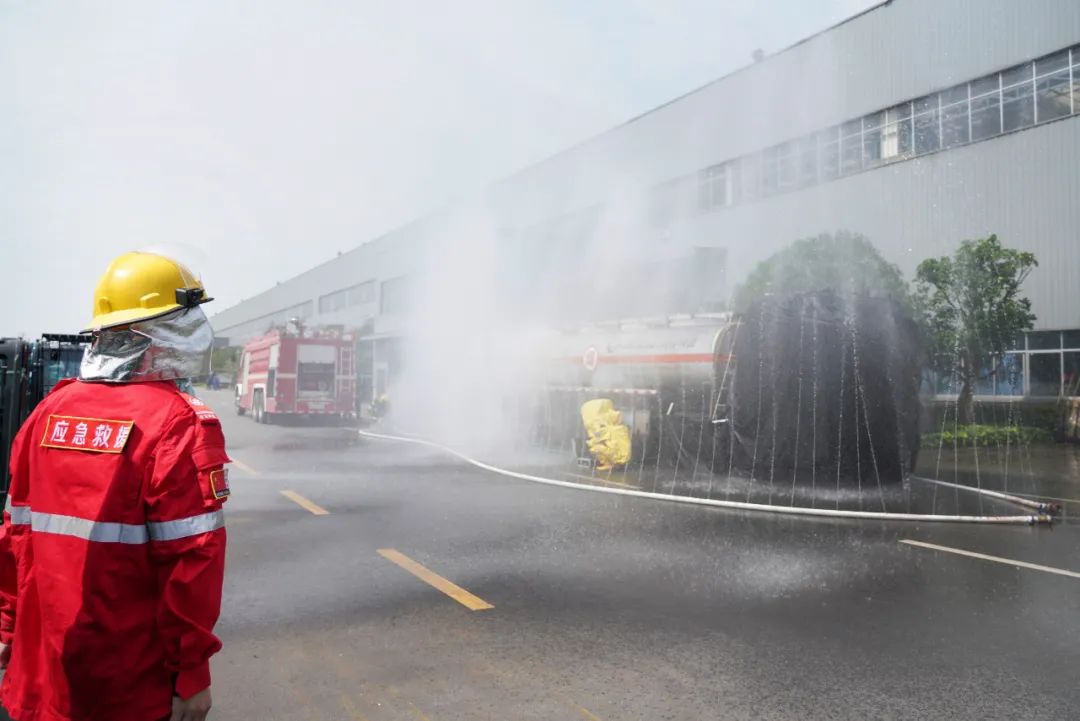 实战演练砺精兵——2021年长沙市工贸企业危险化学品综合应急演练在米兰网址智能举行