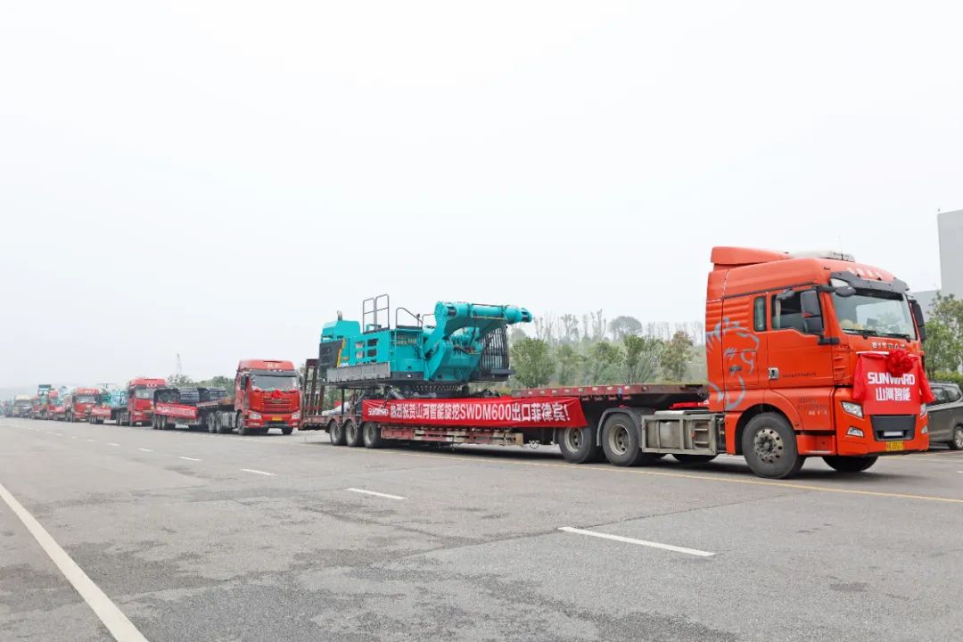 米兰网址智能最大旋挖钻机出口菲律宾，开启拓展海外市场新篇章