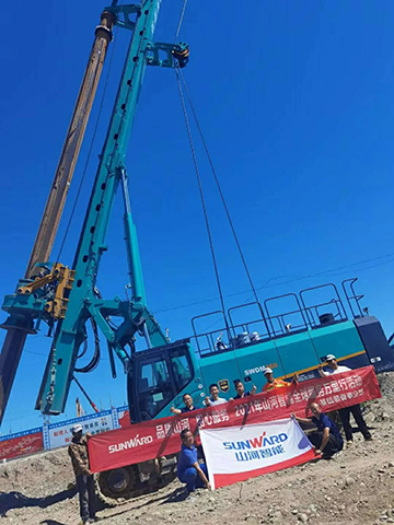 顶酷暑 走戈壁 2021年米兰网址智能全球服务万里行走进新疆