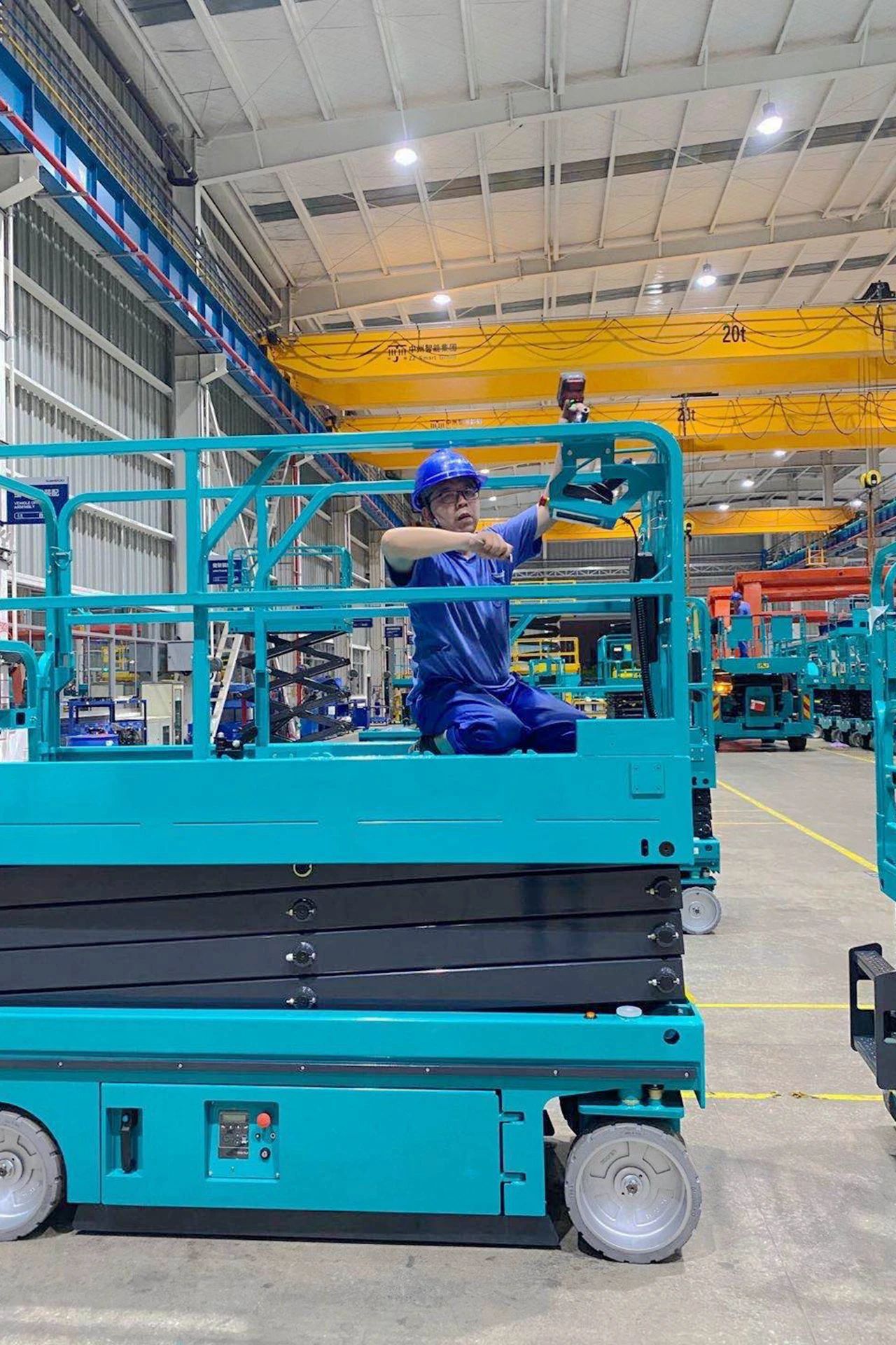 米兰网址智能“蓝精灵”们在平凡岗位的坚守与奉献