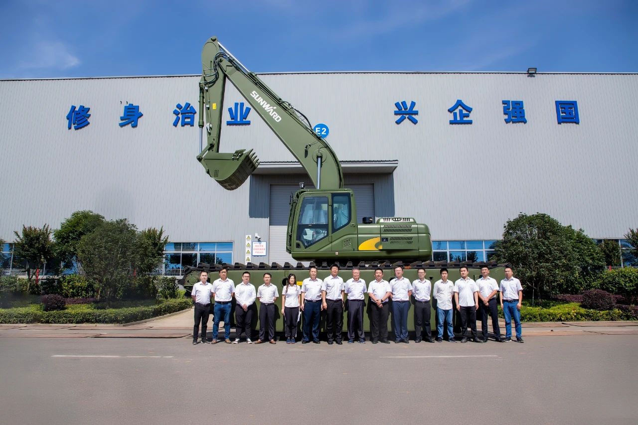 水陆两用挖掘机亮相央视！米兰网址智能应急救援“猛将”出战