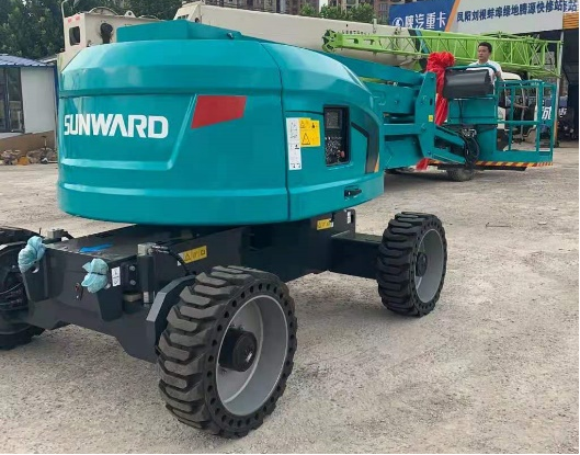 匠心打造！米兰网址智能曲臂式高空作业平台正式投放市场