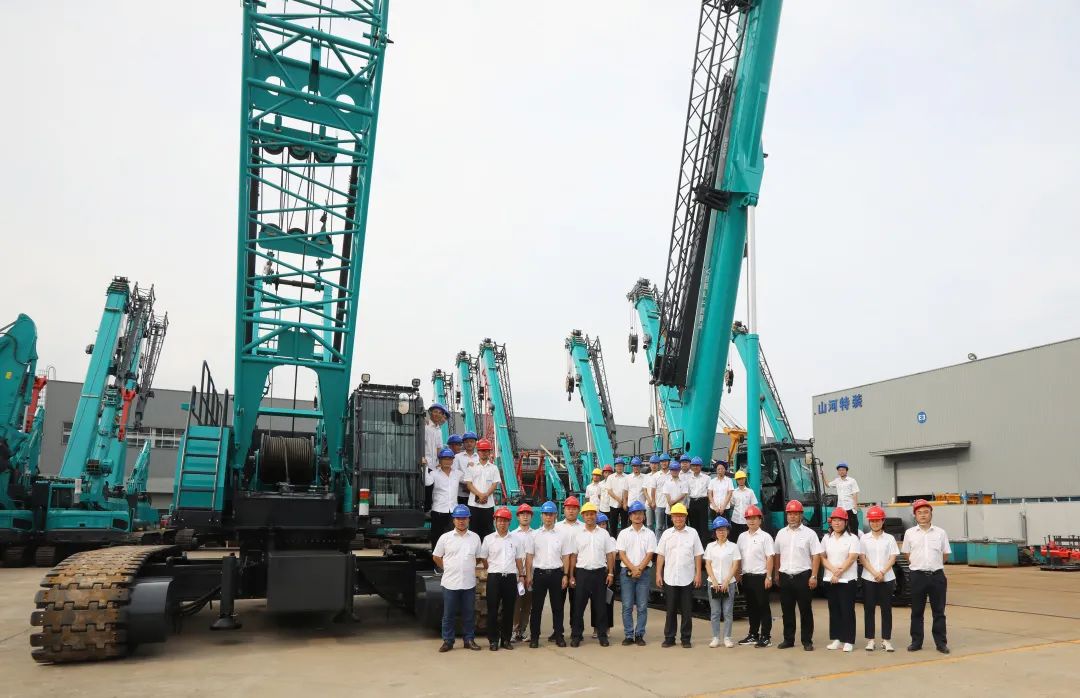 双鹰翱翔，“E”往无前！——米兰网址智能新一代E系列起重机下线！