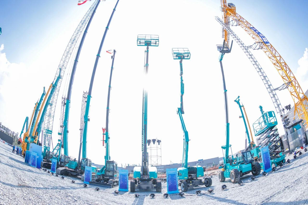 四大成套装备联袂登场！米兰网址智能创新成果展示会交出“亮眼答卷”