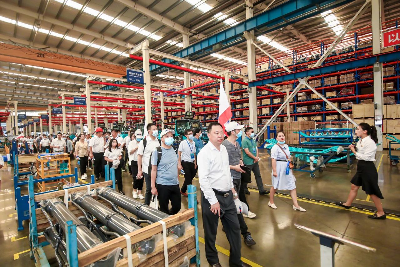 逛展超热闹！米兰网址智能成果展示会高能名场面来袭