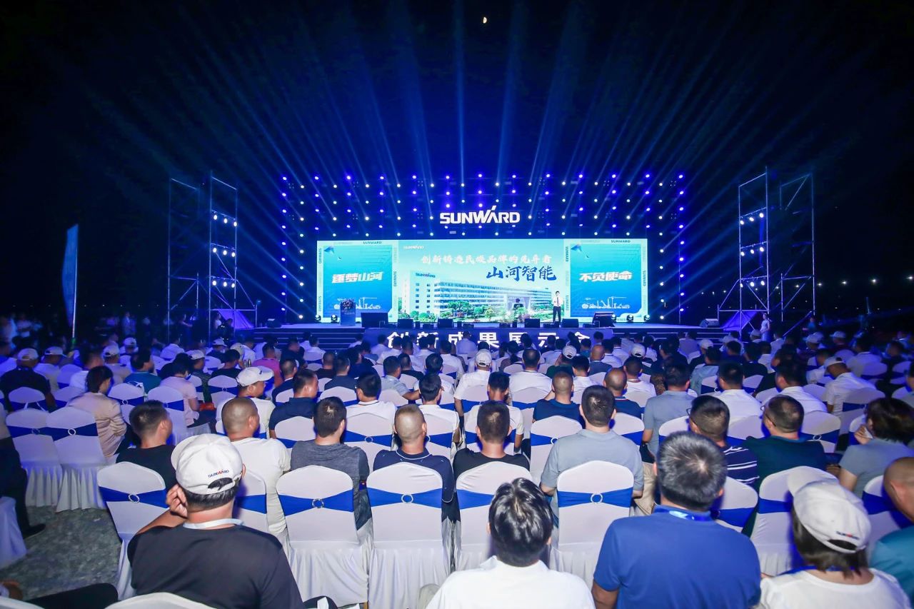 逛展超热闹！米兰网址智能成果展示会高能名场面来袭