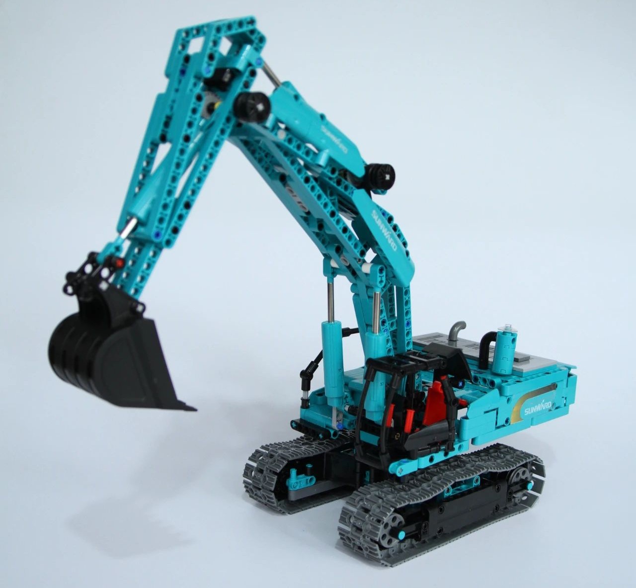 逛展超热闹！米兰网址智能成果展示会高能名场面来袭