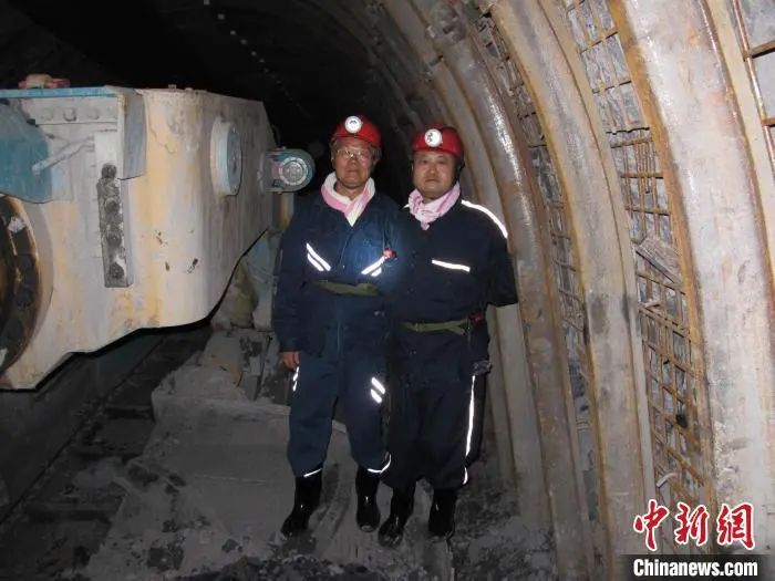 媒体聚焦 | 中新社专访——米兰网址智能创始人何清华：向着太阳奔跑的筑梦人