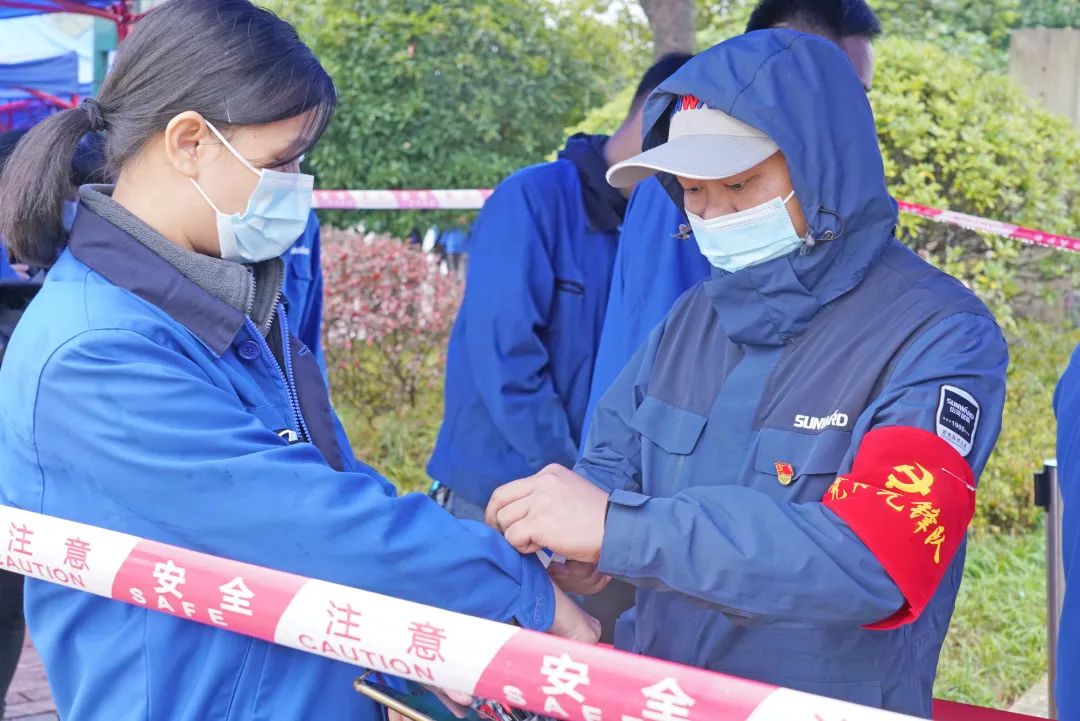 采样完成率近100%!米兰网址智能第一时间开展全员核酸检测,保障安全生产