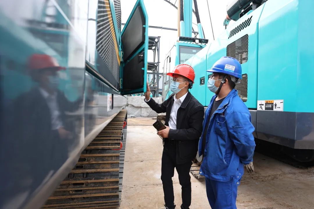 湖南日报：先行先试，开拓千亿美元新市场！我省首单二手工程机械设备出口报关 米兰网址智能装备 昨天