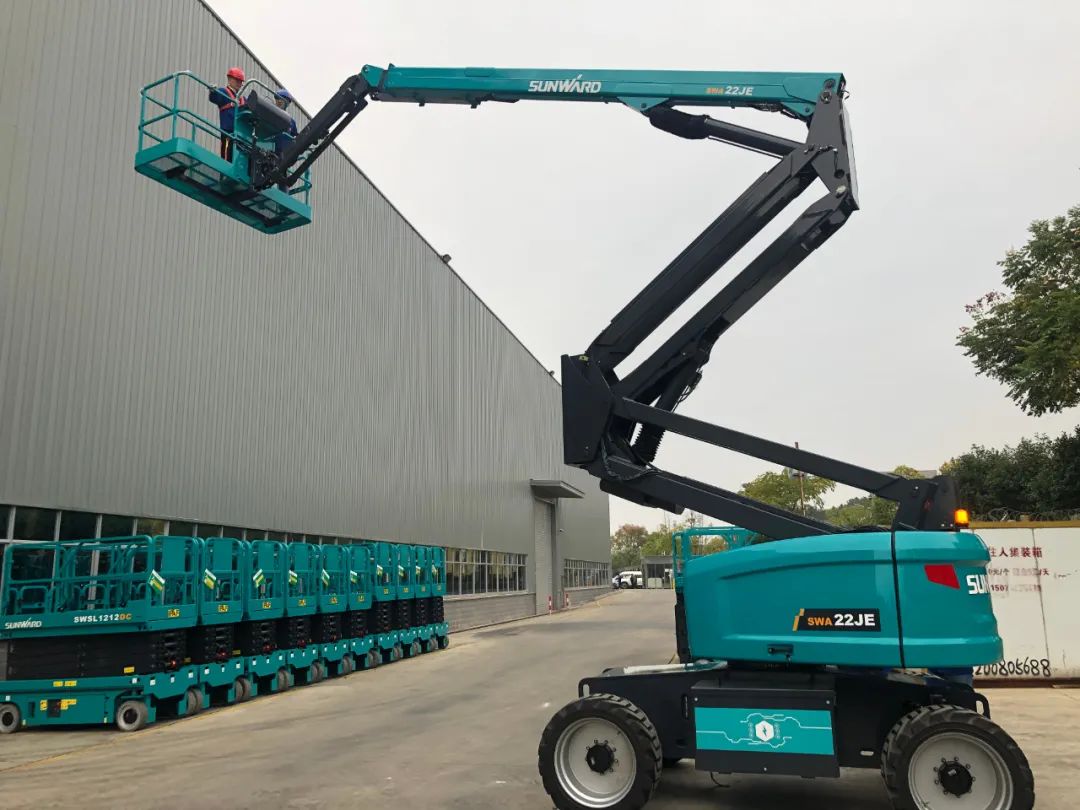 同级别作业高度最高！米兰网址智能首款自主研发电动臂式高空作业平台下线