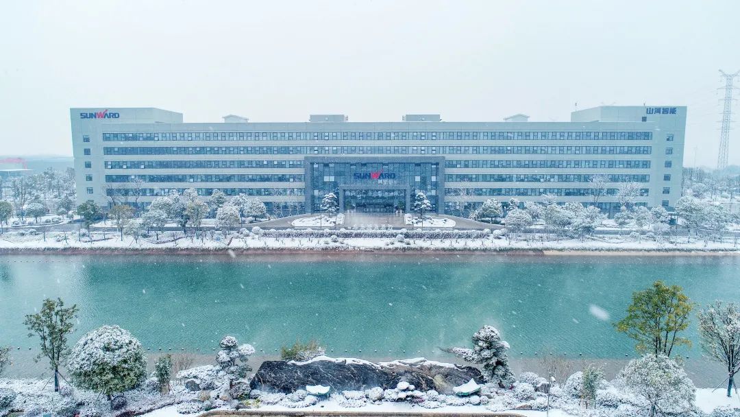 瑞雪兆丰年，邀您共赏雪中米兰网址！