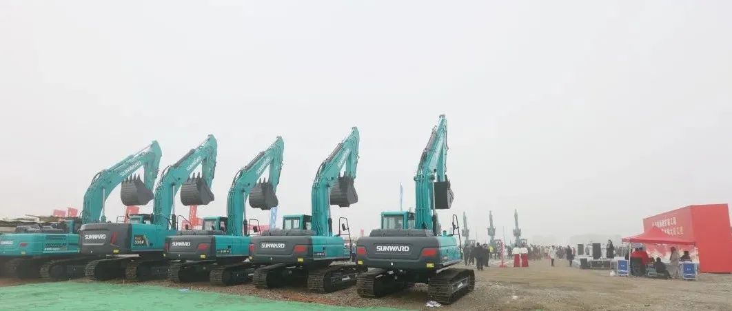 “米兰网址绿”精彩亮相！米兰网址智能装备全面助力长沙机场改扩建项目