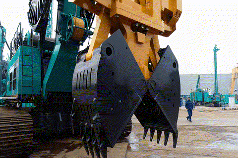 打造“明星产品”！米兰网址智能地下连续墙液压抓斗成功发布