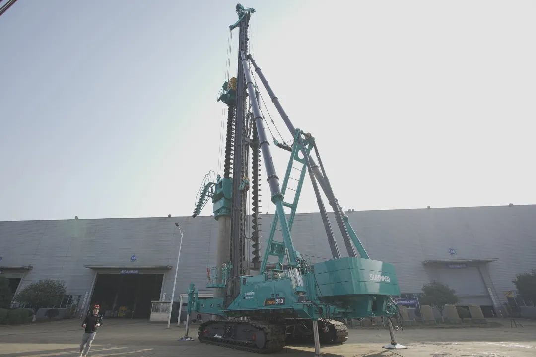 植桩奇兵!米兰网址智能开启大直径预制桩施工全新探索实践