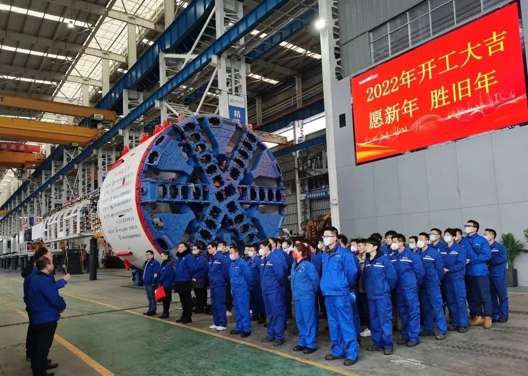 直击生产一线！中铁米兰网址复工复产忙