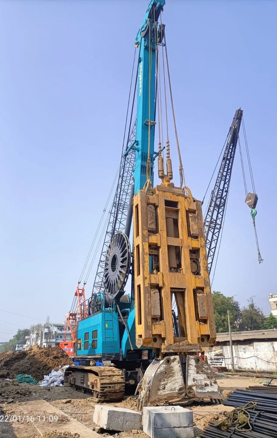 感谢信!米兰网址智能SWHG70液压抓斗助力海外基础施工获肯定