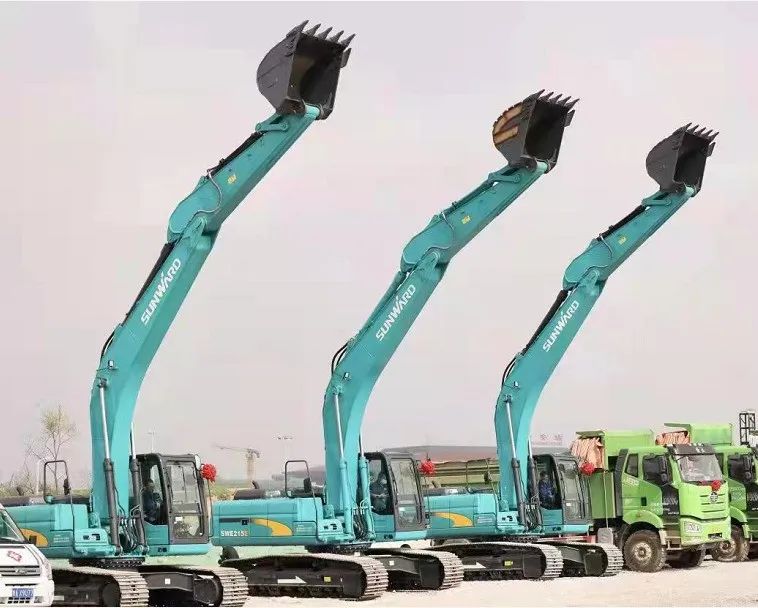 米兰网址智能挖掘机亮相贵阳大数据科创城项目开工仪式