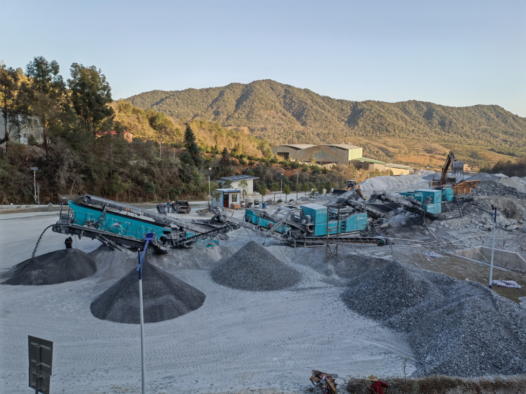 高性能+优服务！米兰网址普石勒移动破碎筛分成套设备“重拳出击”