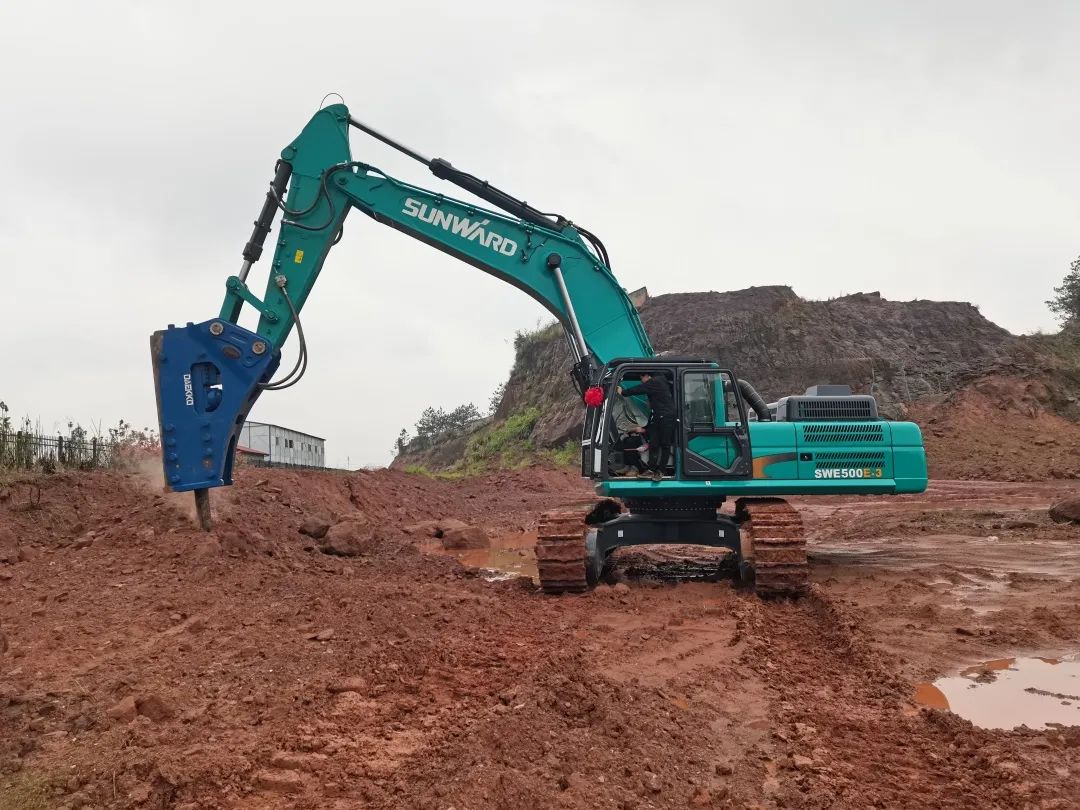 再现交机热潮！米兰网址智能中大挖持续向市场进军