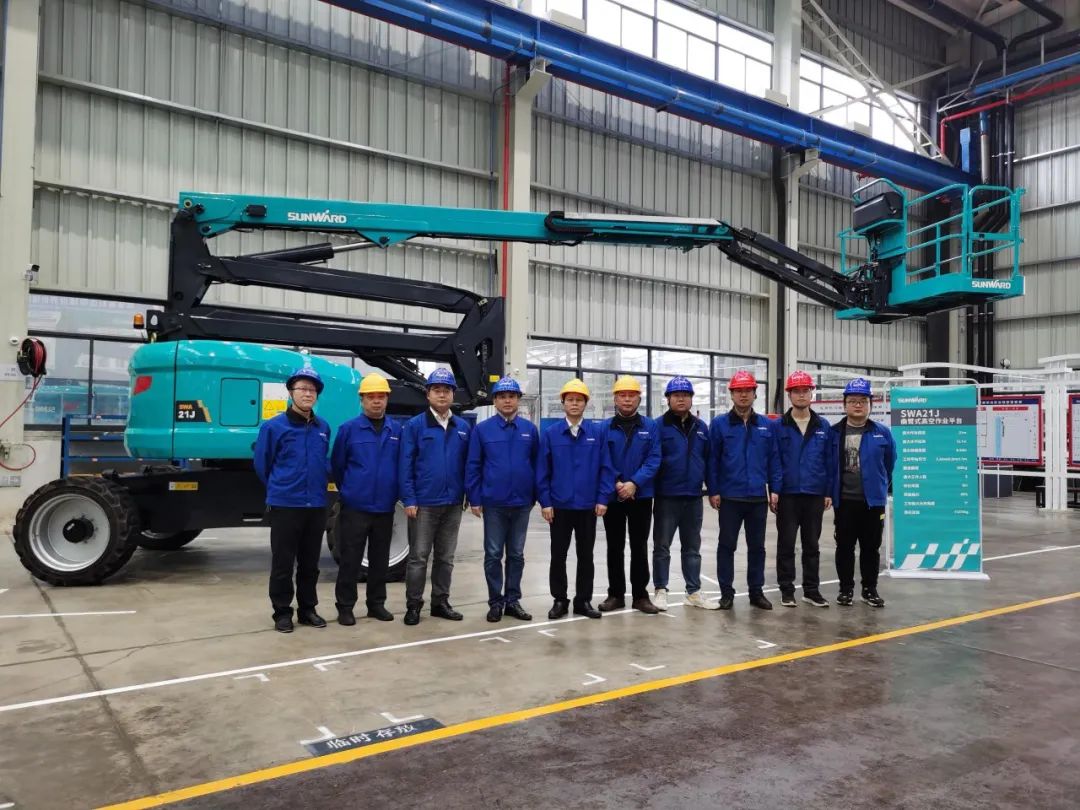 行业同级别产品之最!米兰网址智能又一款曲臂式高空作业平台成功下线