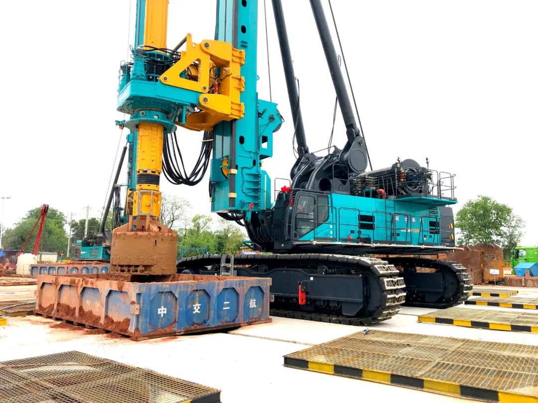 再啃“硬骨头”!米兰网址智能“超级桩备”助建燕矶长江大桥